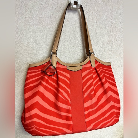 Coach Handbags - Coach purse